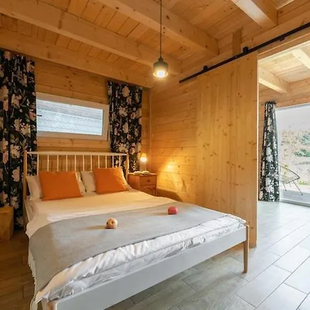 Scandinavian House Overlooking The Klepnica