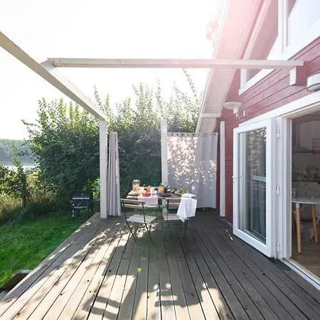 Scandinavian House Overlooking The Klepnica
