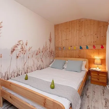 Nyaraló Scandinavian House Overlooking The